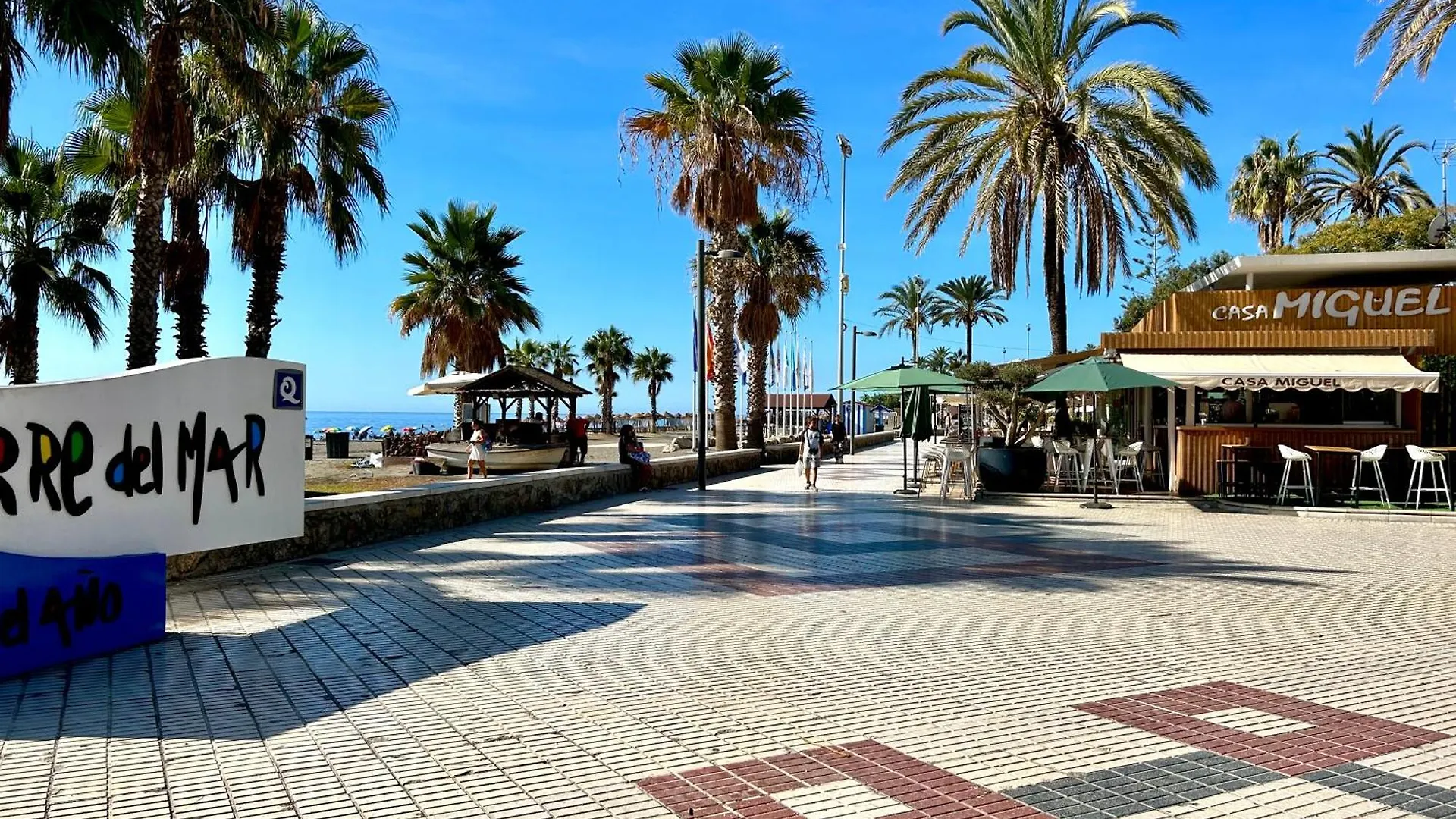 Duplex Apartment In Torre Del Mar Near The Beach ספרד